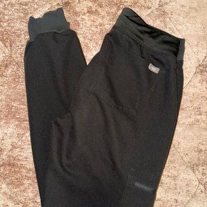 FIGS Zamora Scrub Bottom